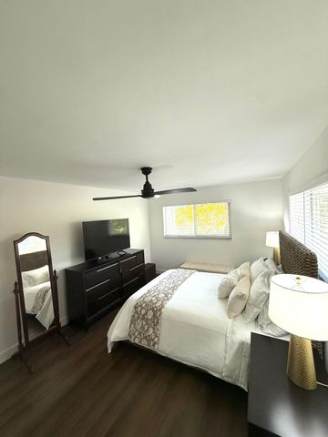 3170 Holiday Springs Boulevard 304, Margate, FL 33063