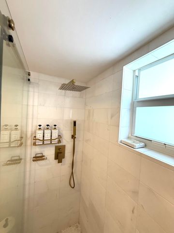 3170 Holiday Springs Boulevard 304, Margate, FL 33063