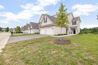 1878 Woodland WAY #433-4, Slinger, WI 53086