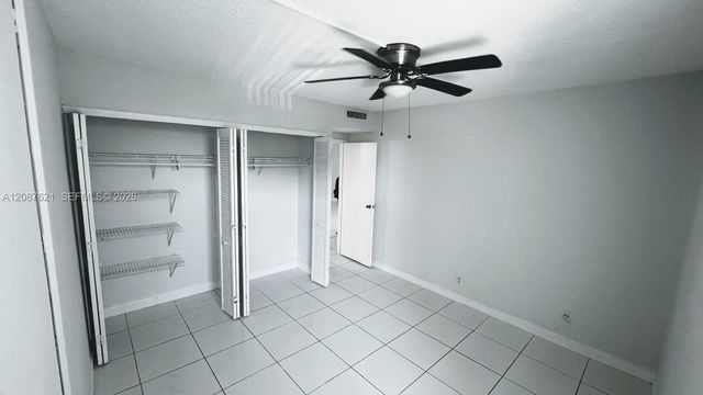 8429 Forest Hills Drive 305, Coral Springs, FL 33065
