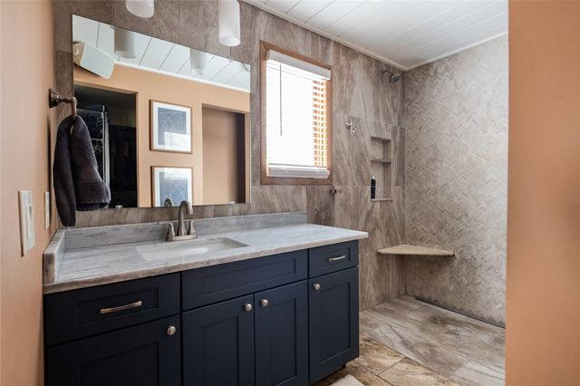 229 Creighton Lane, Greece, NY 14612