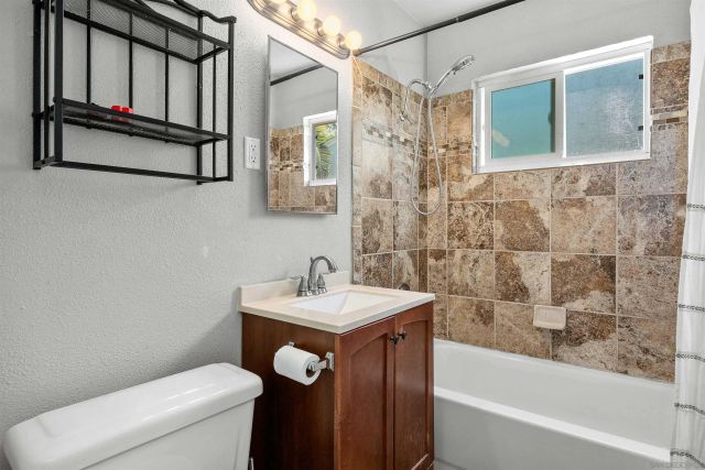 760 El Monte Rd, El Cajon, CA 92020