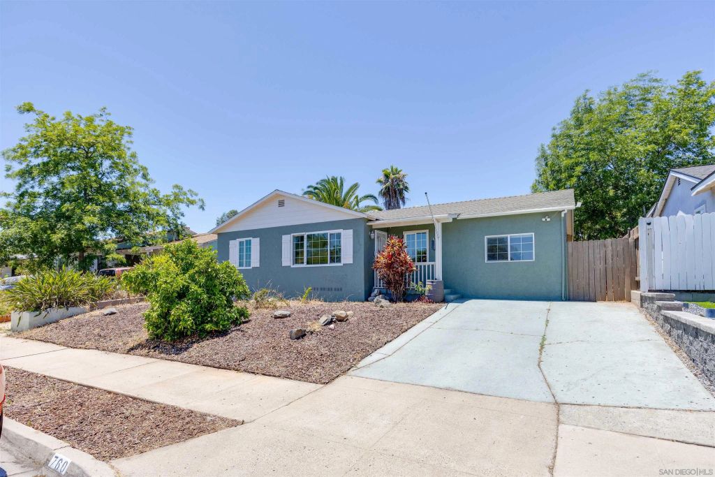 760 El Monte Rd, El Cajon, CA 92020