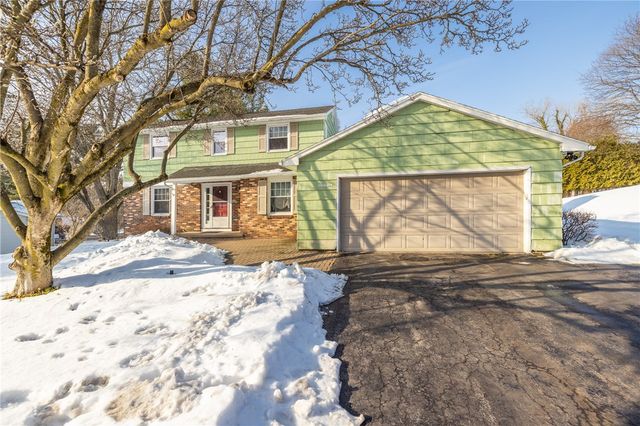 7 Old Post Road, Perinton, NY 14450