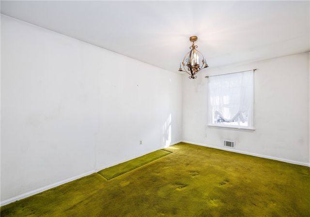 7 Old Post Road, Perinton, NY 14450