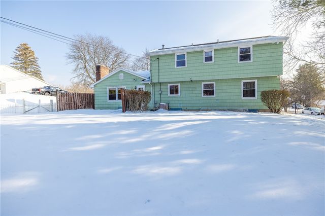 7 Old Post Road, Perinton, NY 14450