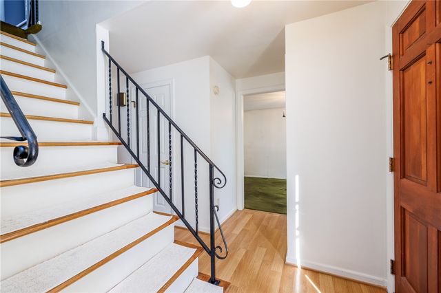 7 Old Post Road, Perinton, NY 14450