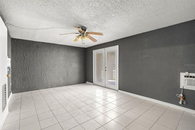 255 CAPRI CIRCLE N 30, Treasure Island, FL 33706
