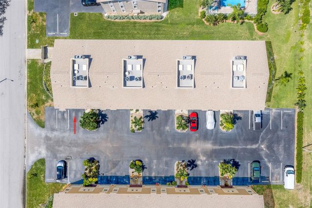 255 CAPRI CIRCLE N 30, Treasure Island, FL 33706
