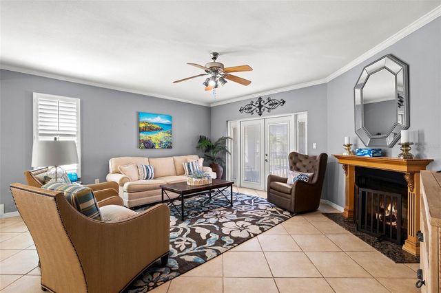 255 CAPRI CIRCLE N 30, Treasure Island, FL 33706