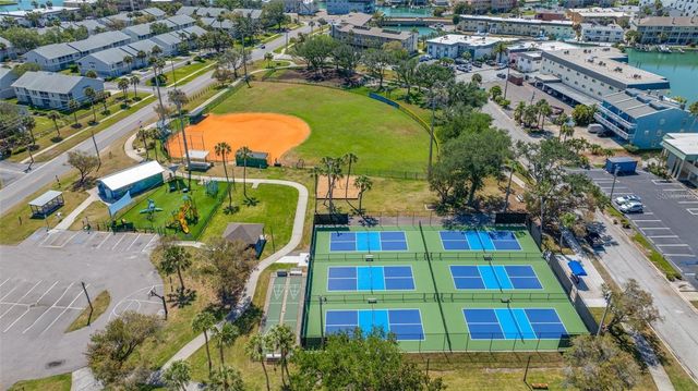255 CAPRI CIRCLE N 30, Treasure Island, FL 33706