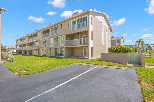 255 CAPRI CIRCLE N 30, Treasure Island, FL 33706