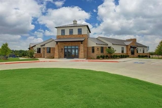 2226 Nightgrove Circle, Crandall, TX 75114