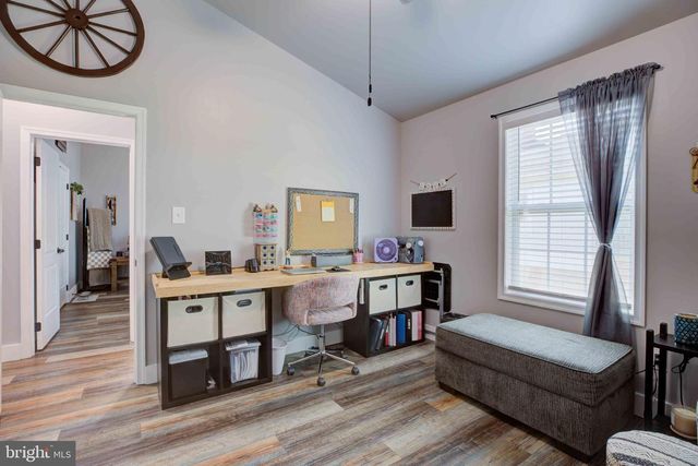 839 JEFFERSON AVE, Charles Town, WV 25414