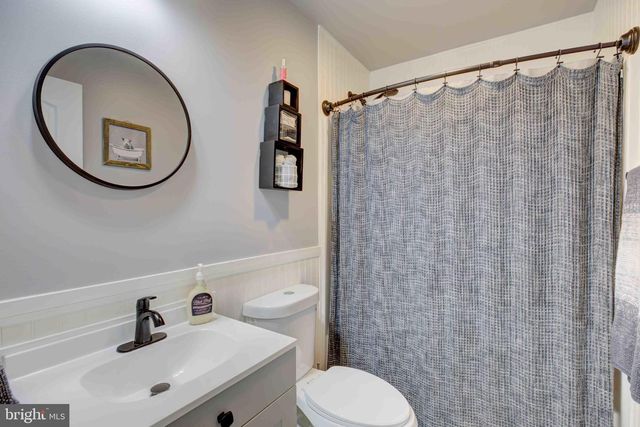 839 JEFFERSON AVE, Charles Town, WV 25414