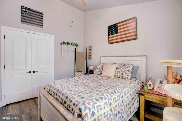 839 JEFFERSON AVE, Charles Town, WV 25414