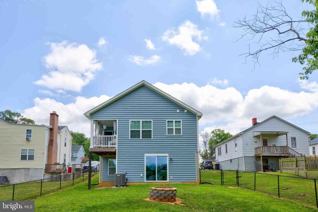 839 JEFFERSON AVE, Charles Town, WV 25414