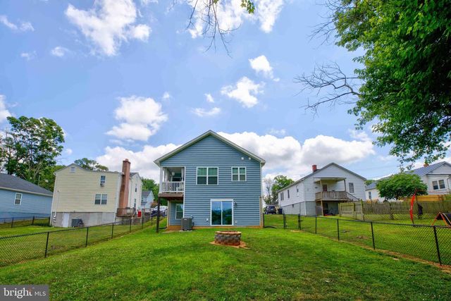 839 JEFFERSON AVE, Charles Town, WV 25414