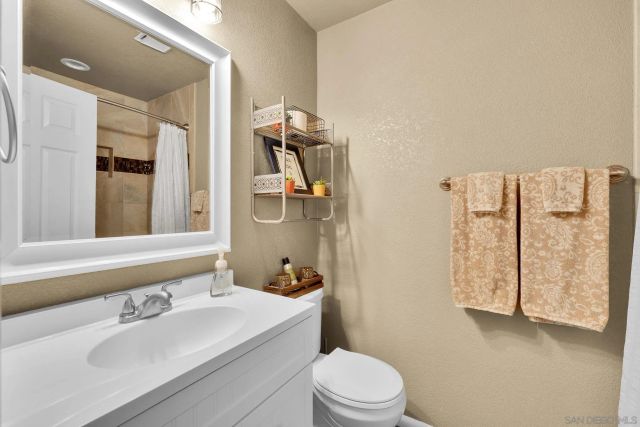 12740 Boxwood Ct, Poway, CA 92064