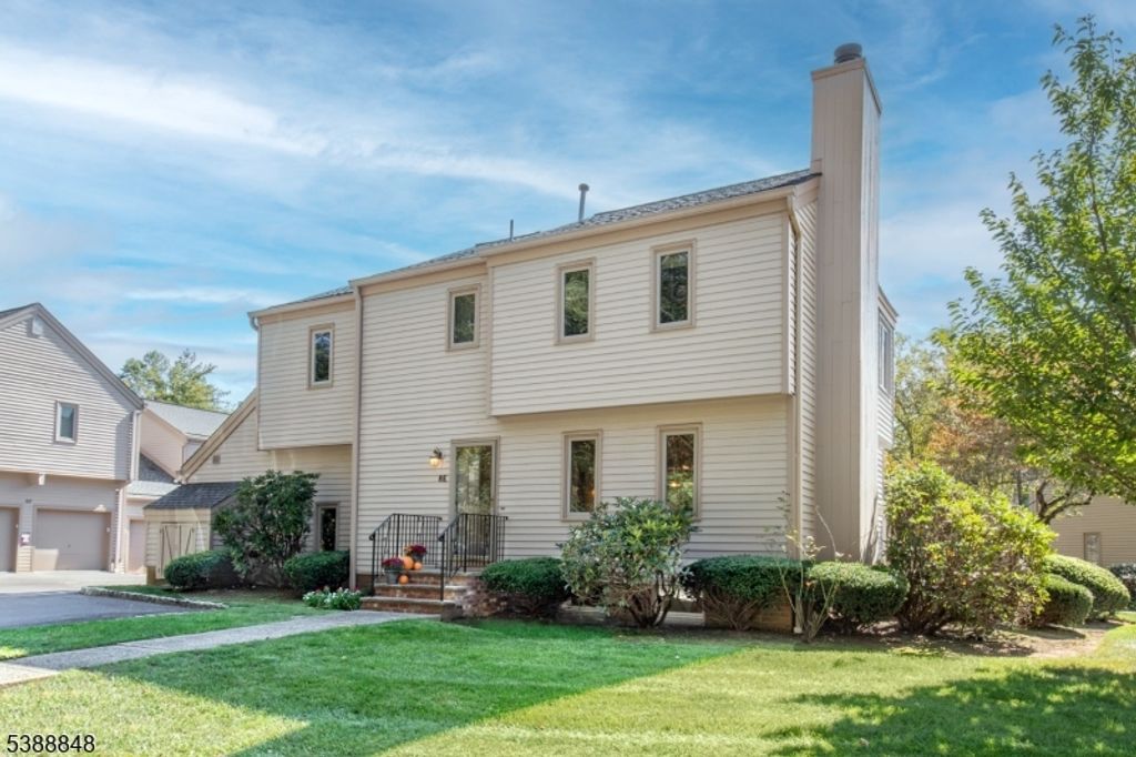 8 Somerset Hills Court, Bernardsville Boro, NJ 07924
