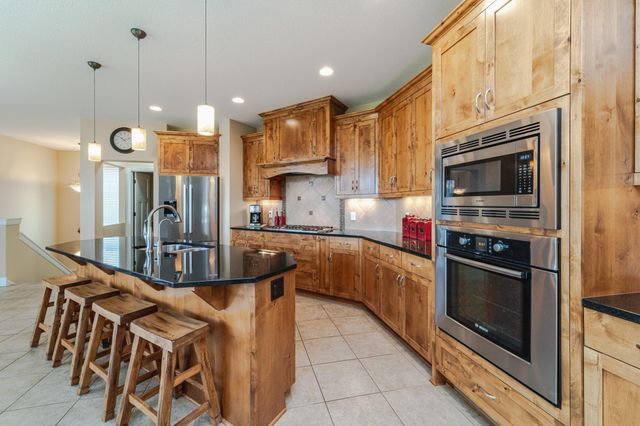 9486 Glenborough Drive, Elko New Market, MN 55020