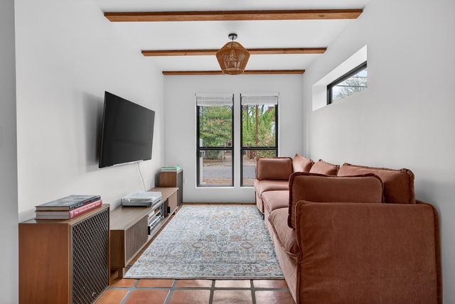 2519 E 4th ST 1, Austin, TX 78702