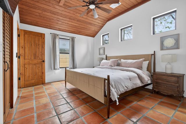 2519 E 4th ST 1, Austin, TX 78702