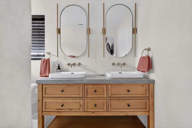 2519 E 4th ST 1, Austin, TX 78702