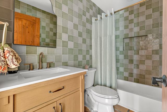 2519 E 4th ST 1, Austin, TX 78702