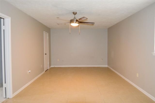 10127 Sagegate Drive, Houston, TX 77089
