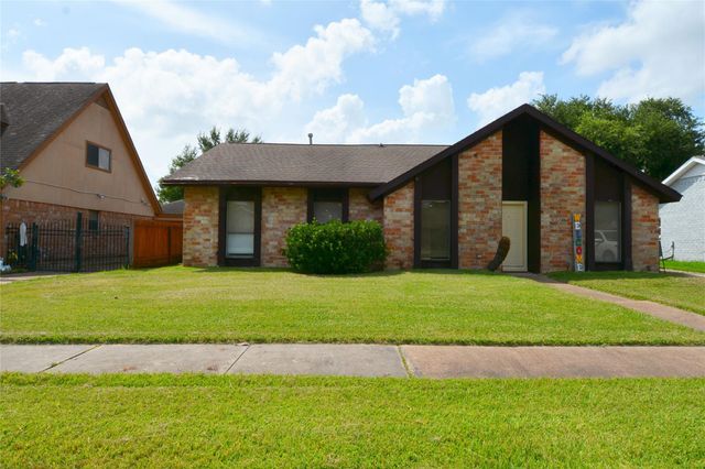 10127 Sagegate Drive, Houston, TX 77089
