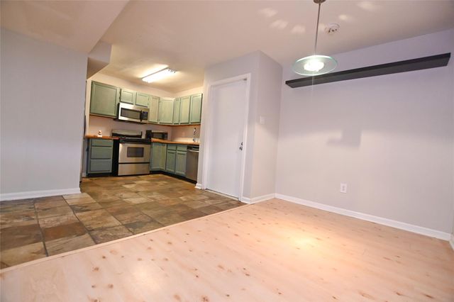 8423 Hearth Drive 2, Houston, TX 77054