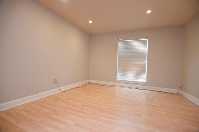 8423 Hearth Drive 2, Houston, TX 77054