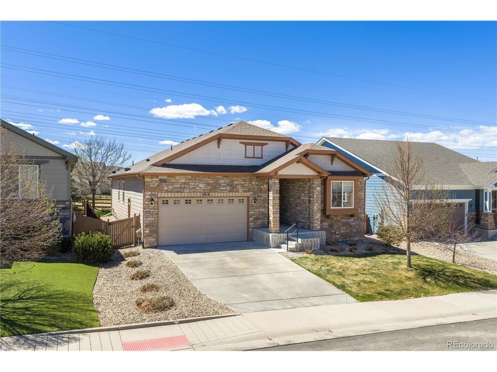 3918 Desert Ridge Cir, Castle Rock, CO 80108
