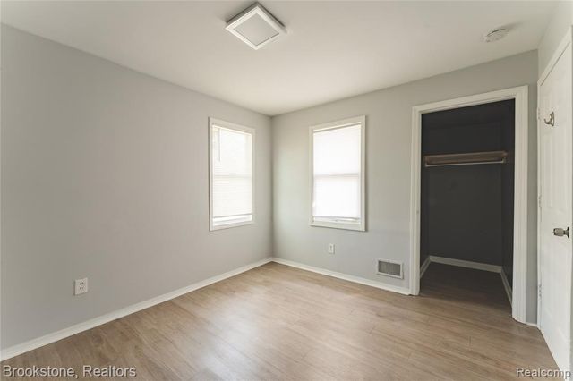 524 Luther Avenue, Pontiac, MI 48341