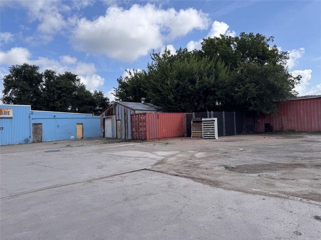 7151 Lawndale Street, Houston, TX 77023