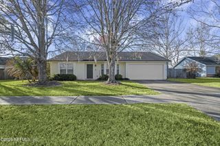 1985 APOPKA Drive, Middleburg, FL 32068