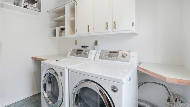 254 Meeting House Creek Road, Aquebogue, NY 11901