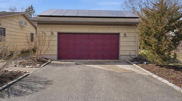 254 Meeting House Creek Road, Aquebogue, NY 11901