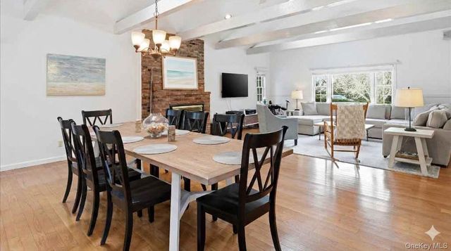 254 Meeting House Creek Road, Aquebogue, NY 11901