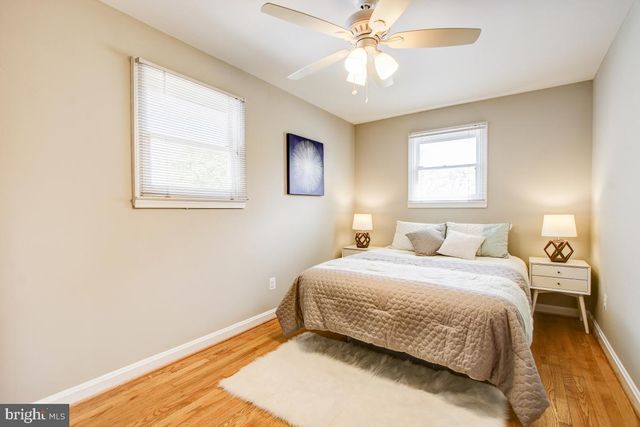 11803 ROCKING HORSE RD, Rockville, MD 20852