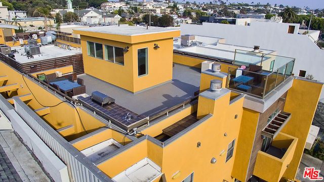 2216 Main Street 8 Units, Santa Monica, CA 90405