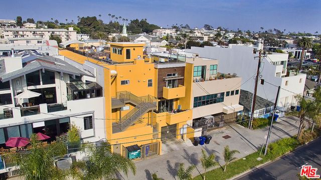 2216 Main Street 8 Units, Santa Monica, CA 90405