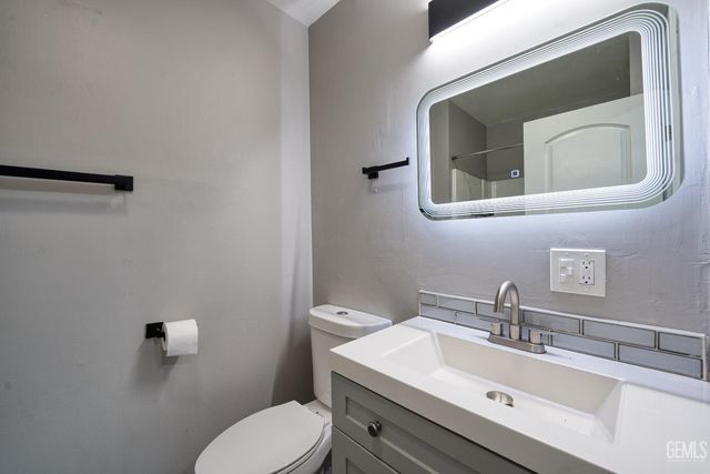 8119 Tamarisk Road, Onyx, CA 93255