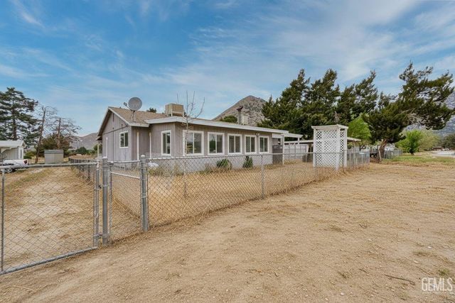 8119 Tamarisk Road, Onyx, CA 93255