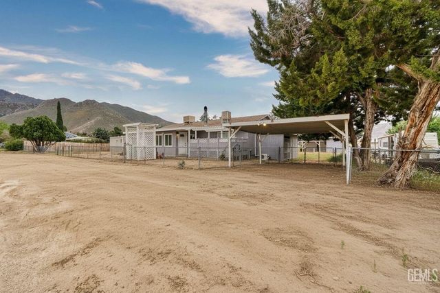 8119 Tamarisk Road, Onyx, CA 93255