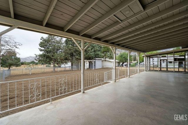 8119 Tamarisk Road, Onyx, CA 93255