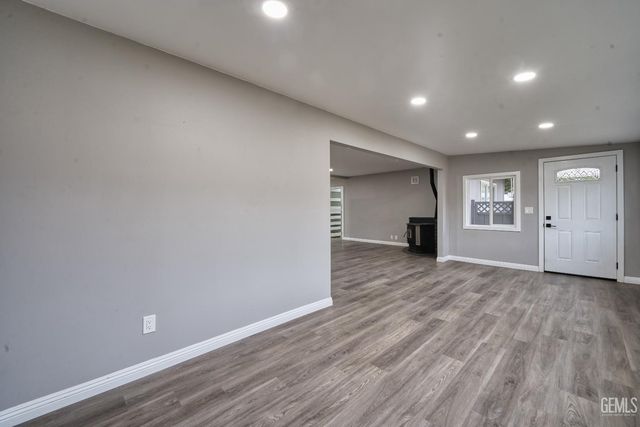 8119 Tamarisk Road, Onyx, CA 93255