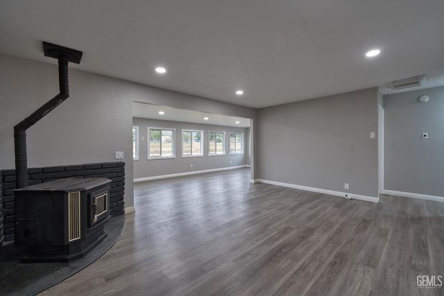 8119 Tamarisk Road, Onyx, CA 93255