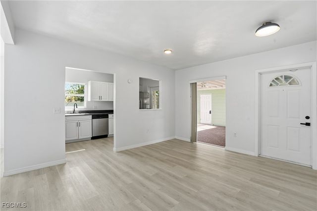 2148 Dover AVE, Fort Myers, FL 33907